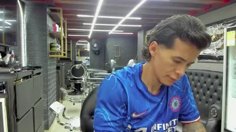 Niick online show from February 11, 2026, 2:16 am