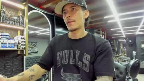 Niick online show from April 28, 2026, 2:27 am