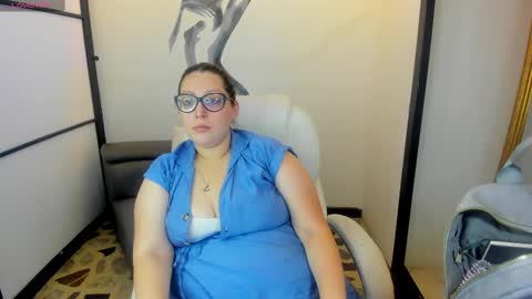 Snapshot of niickyjones chatting on March 7, 2025, 9:38 pm Anni online show from March 7, 2025, 9:38 pm