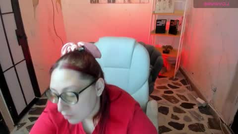 Snapshot of niickyjones chatting on September 16, 2025, 6:20 pm Anni online show from September 16, 2025, 6:20 pm