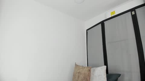 Niicole online show from March 19, 2026, 9:08 pm