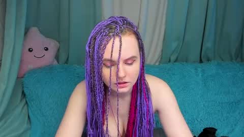 Snapshot of niiik_miiiki chatting on April 6, 2026, 10:49 am niiik_miiiki online show from April 6, 2026, 10:49 am