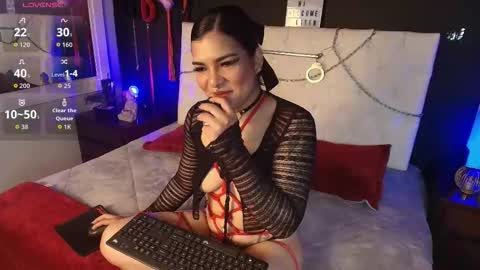 Niinatorres online show from January 16, 2026, 8:46 pm