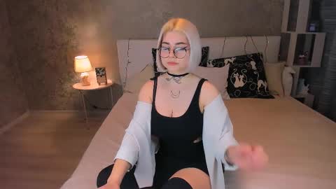 nikarocks online show from January 24, 2025, 5:42 pm