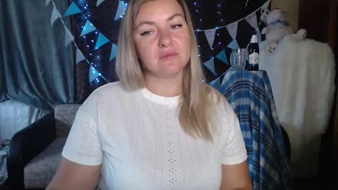 Snapshot of nikaskylink chatting on September 25, 2025, 5:00 am Nika online show from September 25, 2025, 5:00 am