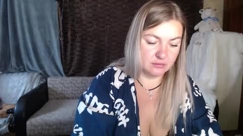 Snapshot of nikaskylink chatting on October 10, 2025, 4:00 am Nika online show from October 10, 2025, 4:00 am