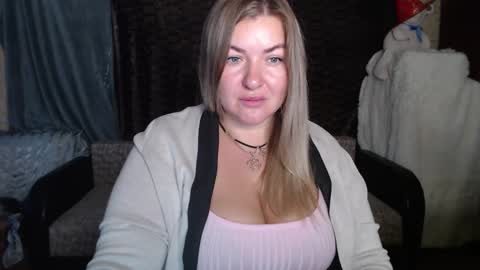 Snapshot of nikaskylink chatting on November 5, 2025, 3:50 am Nika online show from November 5, 2025, 3:50 am