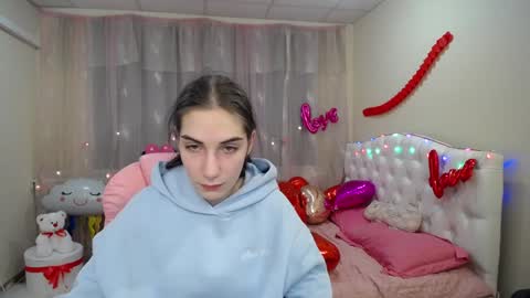 nikastarkk online show from January 30, 2025, 10:30 pm