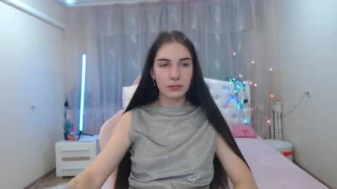 nikastarkk online show from November 17, 2025, 7:30 pm