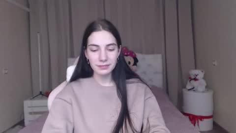 nikastarkk online show from February 3, 2026, 2:53 am