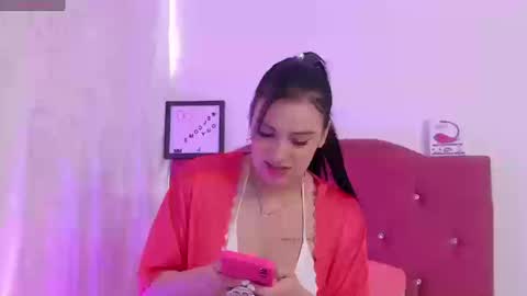 Nikii  online show from September 18, 2025, 2:52 pm