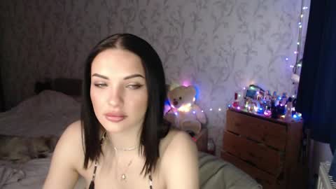 nikimousi online show from April 6, 2026, 5:08 am