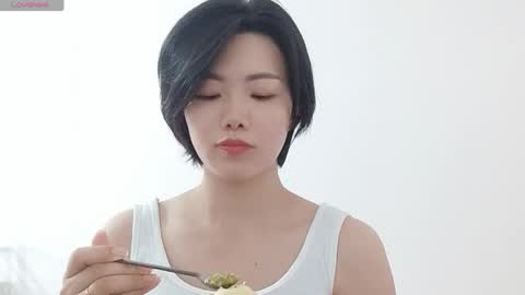 nikishine online show from June 7, 2026, 5:33 am