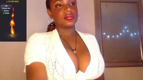 nikitakisskm online show from February 8, 2025, 1:54 pm