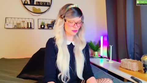 Kitty Chatte online show from February 19, 2025, 8:41 pm