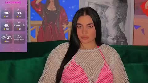 Nikki Kardashian online show from December 10, 2024, 8:38 pm