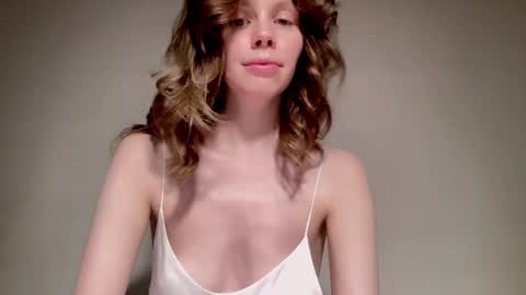 Nikki online show from December 13, 2024, 1:33 pm