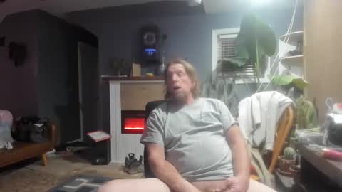 Snapshot of nikkiandtony chatting on February 15, 2025, 10:33 am nikkiandtony online show from February 15, 2025, 10:33 am