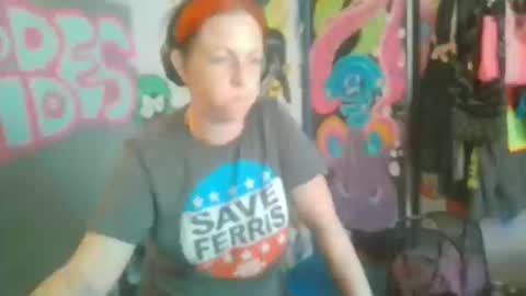 Nikkie online show from October 12, 2025, 5:34 pm