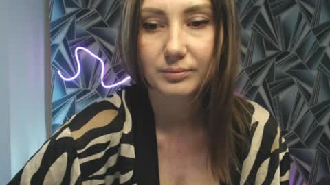 nikkikiss___ online show from May 15, 2026, 12:28 am