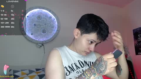 Snapshot of nikky_tomboy444 chatting on January 16, 2025, 1:25 pm Nikky online show from January 16, 2025, 1:25 pm