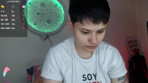 Snapshot of nikky_tomboy444 chatting on January 24, 2025, 1:03 pm Nikky online show from January 24, 2025, 1:03 pm