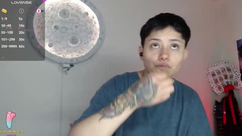 Snapshot of nikky_tomboy444 chatting on February 24, 2025, 4:36 pm Nikky online show from February 24, 2025, 4:36 pm