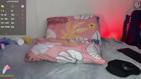 Snapshot of nikky_tomboy444 chatting on March 4, 2025, 11:32 pm Nikky online show from March 4, 2025, 11:32 pm