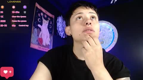 Nikky online show from December 22, 2025, 1:19 pm