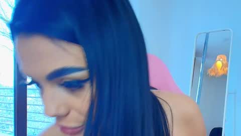 Nikky online show from January 5, 2026, 5:27 pm