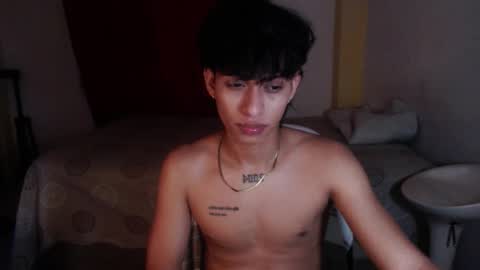 Snapshot of niklaus_wolf chatting on November 20, 2025, 2:56 am niklaus_wolf online show from November 20, 2025, 2:56 am