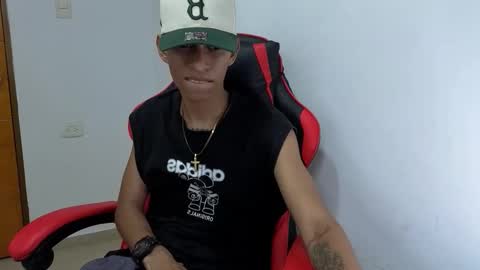 niklaus_wolf online show from March 12, 2026, 2:07 am