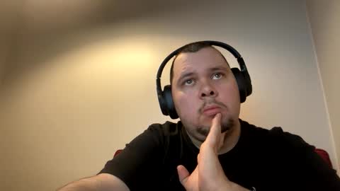 Snapshot of nikofromforest chatting on September 25, 2025, 6:22 pm nikofromforest online show from September 25, 2025, 6:22 pm