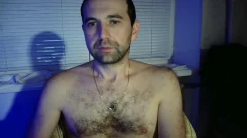 Snapshot of nikolas_vaz chatting on January 12, 2025, 9:40 pm nikolas_vaz online show from January 12, 2025, 9:40 pm
