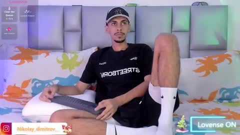    online show from December 19, 2025, 7:54 pm