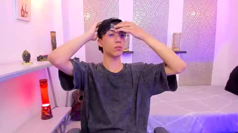    online show from December 4, 2025, 4:55 am