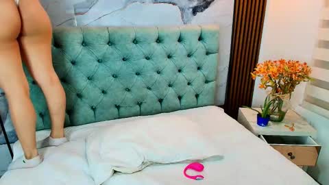 nikolcruz online show from March 24, 2026, 11:26 am