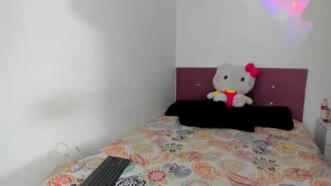 Nikole online show from January 14, 2026, 2:28 am