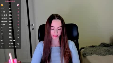      online show from November 10, 2025, 4:22 am