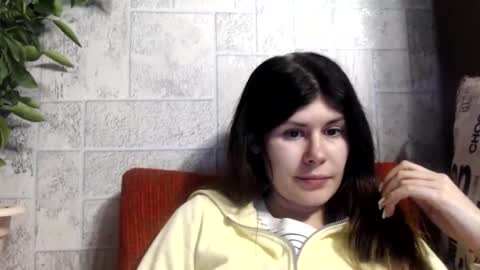 Nikol online show from October 26, 2025, 6:36 pm