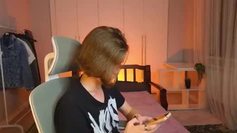 niko online show from March 10, 2025, 11:49 pm