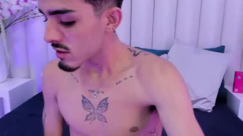 Niko Stone online show from September 17, 2025, 4:03 am