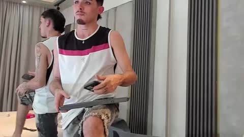 Niko Stone online show from January 9, 2026, 5:43 am