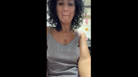 nikol online show from October 14, 2025, 6:52 pm