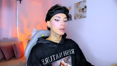 Nilam online show from April 17, 2026, 6:11 pm