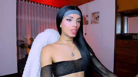 Nilam online show from May 8, 2026, 1:11 am