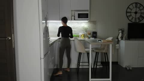 Snapshot of nilliluv chatting on February 14, 2026, 2:52 am Bella online show from February 14, 2026, 2:52 am