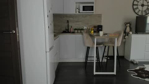 Snapshot of nilliluv chatting on February 24, 2026, 10:46 am Bella online show from February 24, 2026, 10:46 am