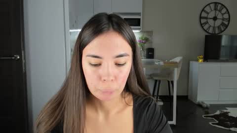 Snapshot of nilliluv chatting on March 1, 2026, 8:16 am Bella online show from March 1, 2026, 8:16 am