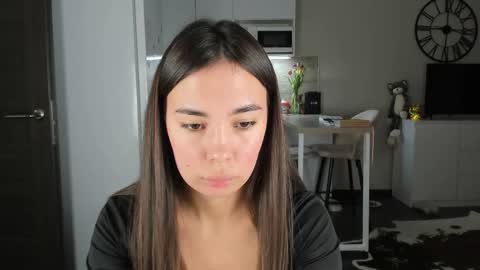 Bella online show from March 14, 2026, 11:43 pm